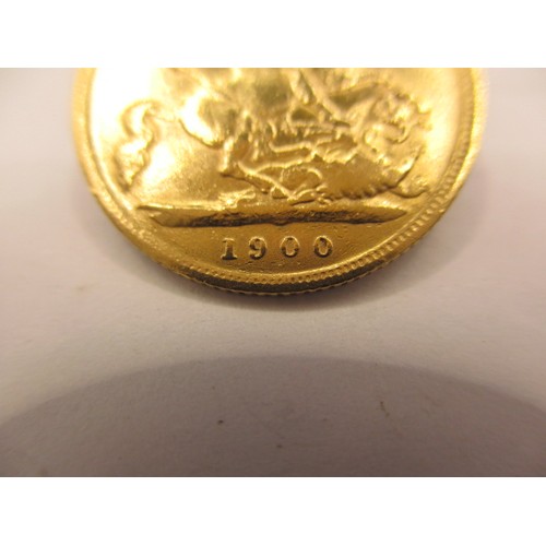 137 - A Victorian gold half sovereign dated 1900, a BV grade coin with reasonable definition of features