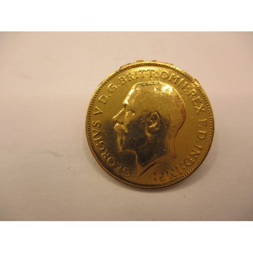 140 - A George V gold half sovereign dated 1912, a BV grade coin with good definition of features