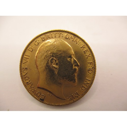 142 - An Edward VII gold half sovereign dated 1905, a BV grade coin with reasonable definition of features