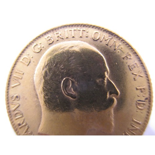 142 - An Edward VII gold half sovereign dated 1905, a BV grade coin with reasonable definition of features