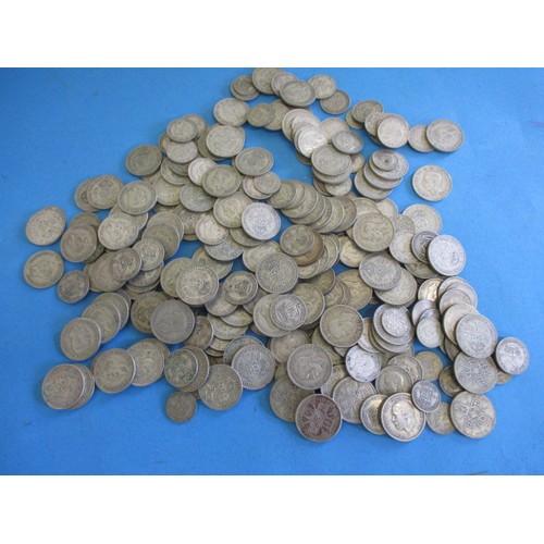 147 - A large quantity of pre-decimal part silver coins, approx. parcel weight 1922g, date range 1920-1946... 