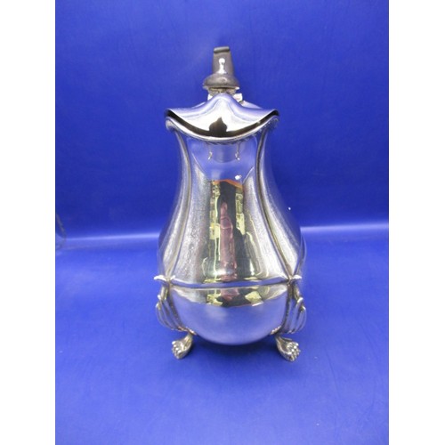 99 - An Edwardian sterling silver water jug, approx. weight 336.5g in used condition with use-related mar... 