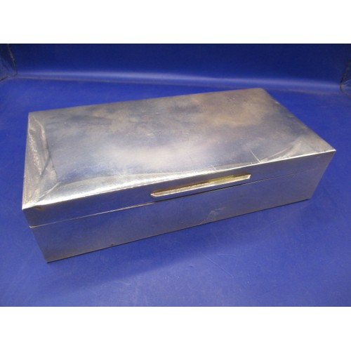 104 - A sterling silver cigarette box and cheroot case, in used condition with use-related marks