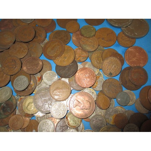 158 - A parcel of vintage world coins, approx. parcel weight 1.8kg, all in circulated condition