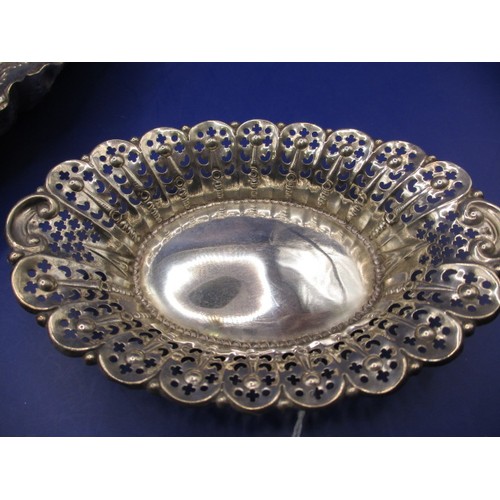 115 - A vintage sterling silver bowl and bonbon dish, approx. gross weight 228.5g in good used condition