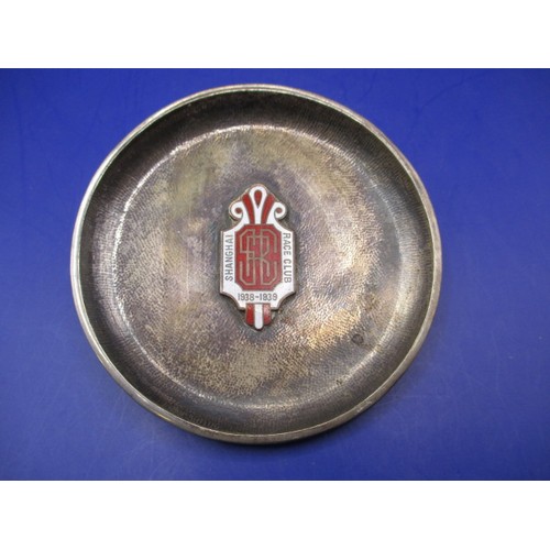 116 - A 1930s silver pin dish with central enamel plaque for Shanghai Race Club, dated 1938-39, in good us... 