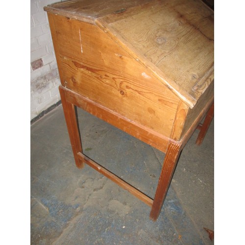 270 - A 19th Century pine school teacher’s desk, approximate measurements: height 100cm, width 76cm, depth... 