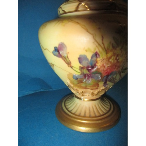 181 - An antique Royal Worcester hand painted porcelain squat vase, approx. height 11.5cm, having floral d... 