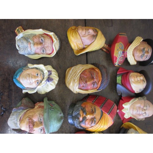 320 - A collection of vintage Bossons plaster heads, various sizes and dates, most in as new condition