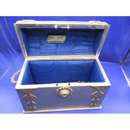 315 - A vintage bi-metal casket, fitted with a Bramah lock, a high quality item, possibly a scent bottle b... 