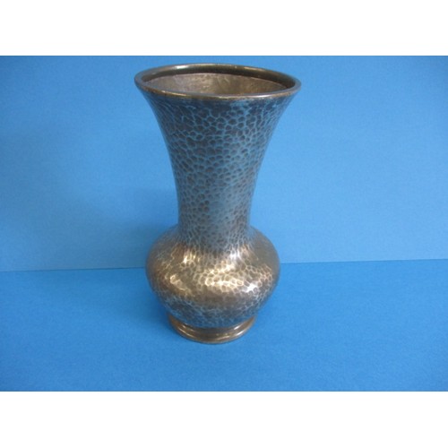 172 - A 1930s Tudric hammered pewter vase, approx. height 17cm, having some minor denting to waist and gen... 