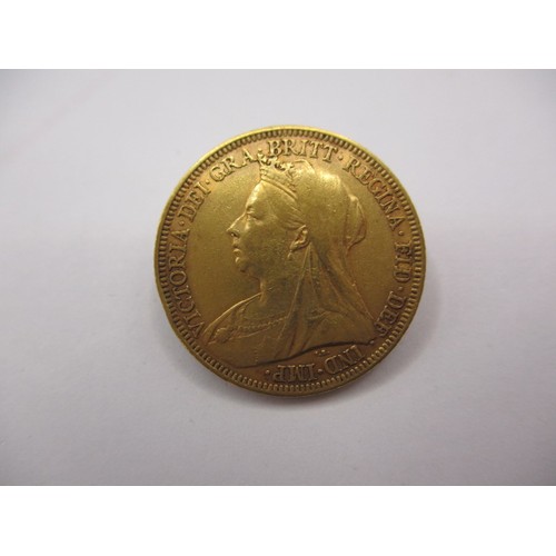 144 - A Victorian full gold sovereign, dated 1895, a good BV grade coin with good definition of features