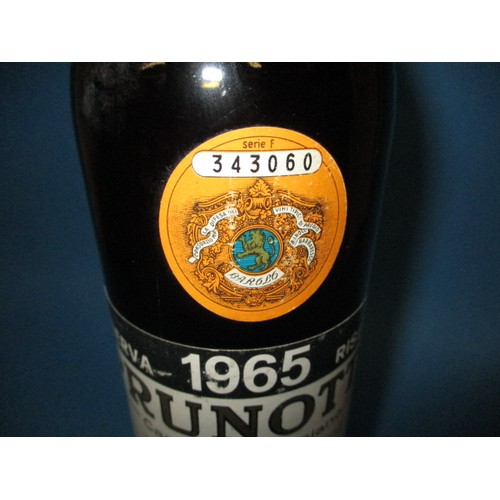 280 - 1965 Prunotto Barolo, 75cl bottle settled high shoulder