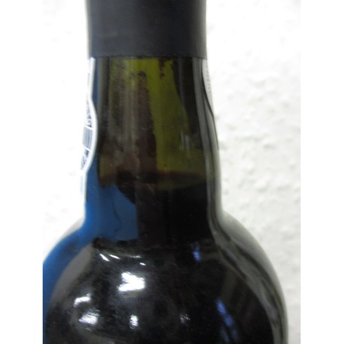 296 - Quinta Nova De Nossa Senhora Do Carmo vintage port, 750ml, settled mid neck