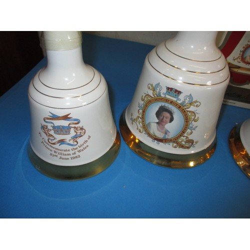 254 - 5 Bells old scotch whisky Royal commemorative decanters by wade, 3 of 75cl and 2 of 50cl and 2 in bo... 