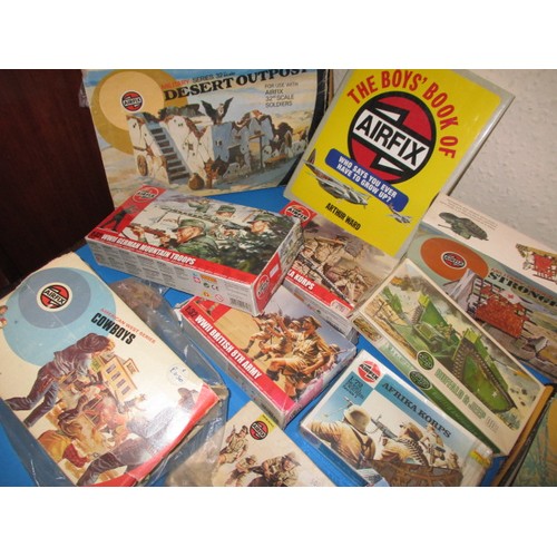 176 - A parcel of vintage airfix models and figures, in original boxes, un-constructed but some painted, s... 