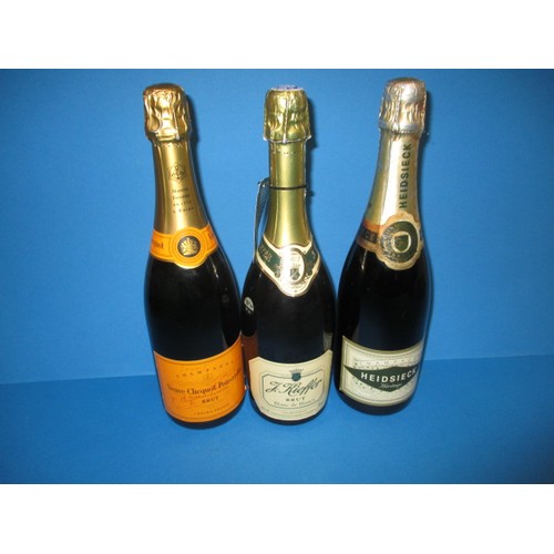 258 - 3 bottles of champagne, to include a bottle of Veuve Clicquot Ponsardin