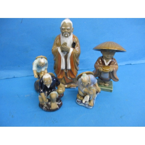 161 - 5 Vintage ceramic figures of oriental gentlemen, approx. height of tallest 15cm, on with missing sti... 