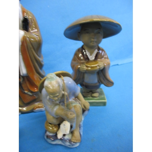 161 - 5 Vintage ceramic figures of oriental gentlemen, approx. height of tallest 15cm, on with missing sti... 