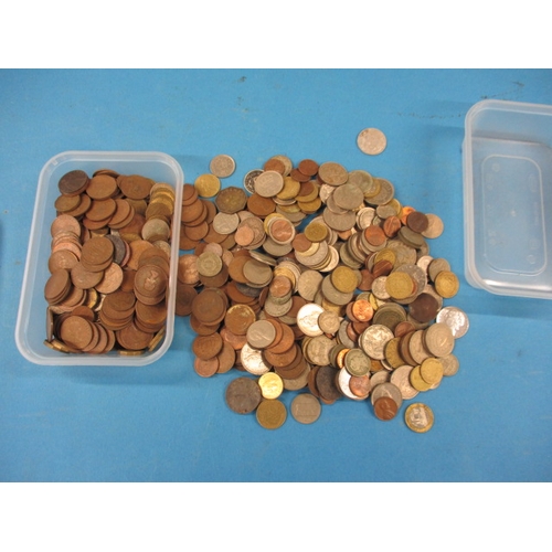 119 - A parcel of mainly pre-decimal world coins, approx. parcel weight 3.2kg, all in circulated condition