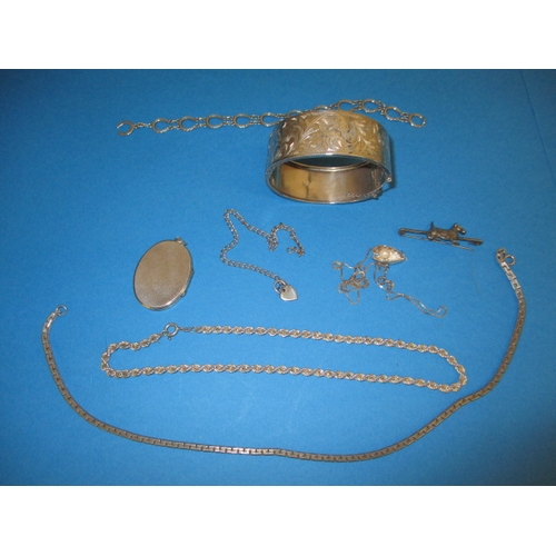 114 - A parcel of silver and white metal jewellery items, approx. parcel gross weight 105g all in used con... 