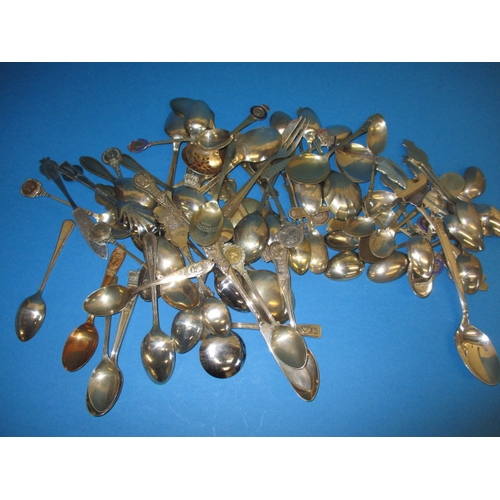 175 - A parcel of Royal commemorative collectors spoons, various coronations, all in used condition