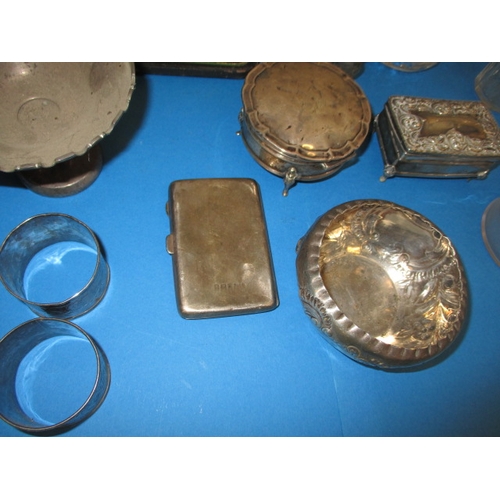 103 - A parcel of silver and silver mounted items, to include a pen wipe jars and vanity items, approx. si... 