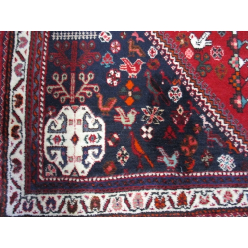 299 - A vintage Persian hand knotted wool rug, approx. size 150x108cm having had little use and with crisp... 