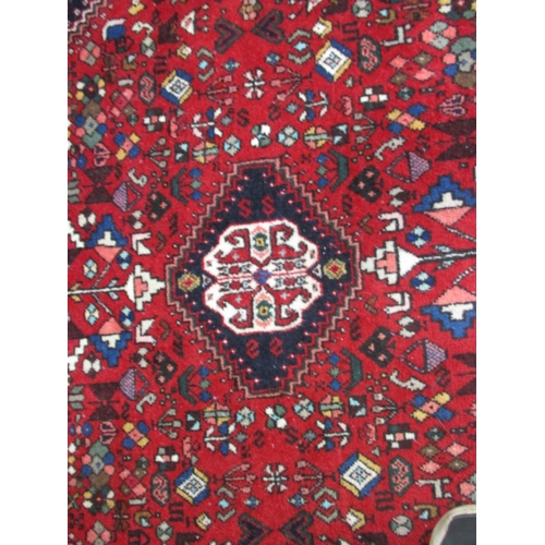 300 - A vintage Persian hand knotted wool rug, approx. size 142x105cm having had little use and with crisp... 