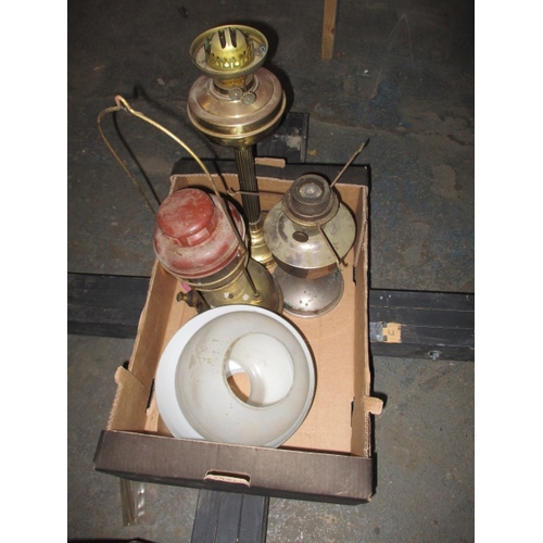 32 - A parcel of vintage oil lamps and parts, all in used condition