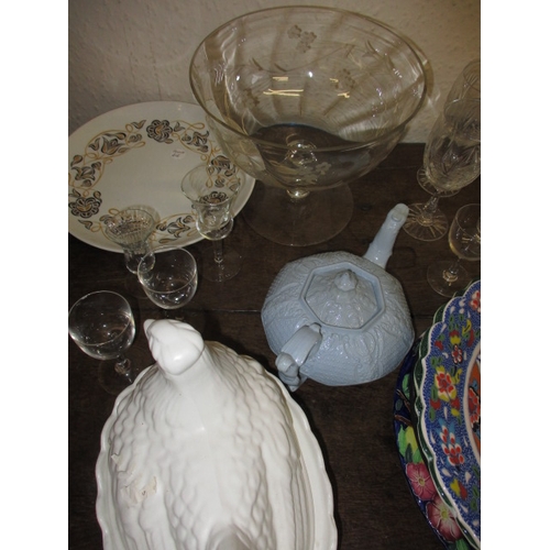 45 - A parcel of general clearance items, to include glass and ceramic items, all in used condition