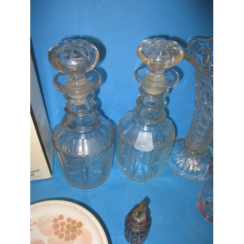 57 - A parcel of general clearance items, to include a pair of antique decanters, a 1960s lemonade set an... 