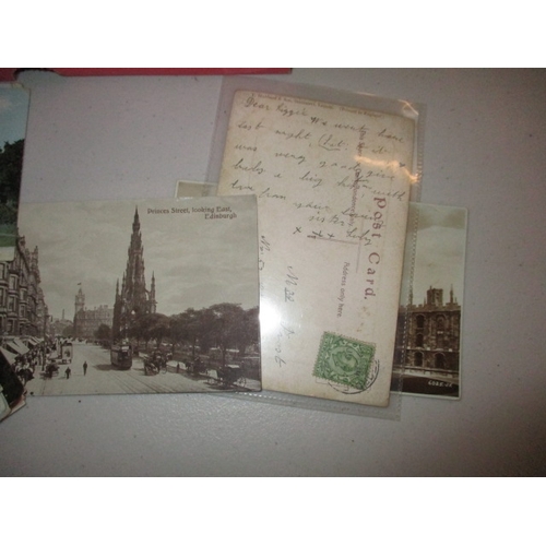 93 - A very large quantity of vintage postcards, all in used condition