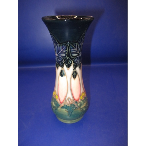 121 - 5 pieces of vintage Moorcroft pottery, various ages and sizes, approx. height of tallest 14cm, all i... 