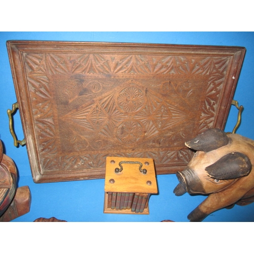 137 - A quantity of Treen items, to include a tray and bookends, all in used condition