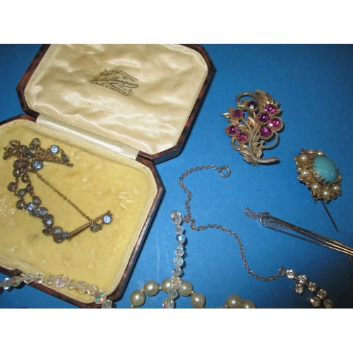 148 - A parcel of vintage costume jewellery and watches, to include some silver items, all in used conditi... 