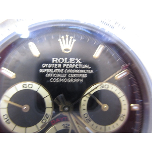 137 - A 1995 Rolex Daytona oyster perpetual chronometer, with original box and paperwork, having Zenith mo... 