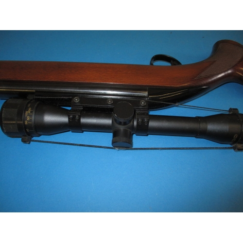 285 - A c1986 BSA Stutzen .22 air rifle, in good working order with light use related marks, serial number... 