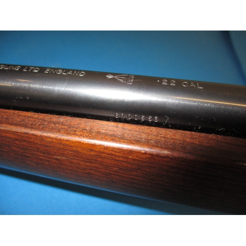 285 - A c1986 BSA Stutzen .22 air rifle, in good working order with light use related marks, serial number... 