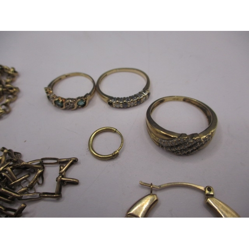 91 - A parcel of 9ct gold and yellow metal jewellery items, approx. parcel weight 15.5g, all in used cond... 