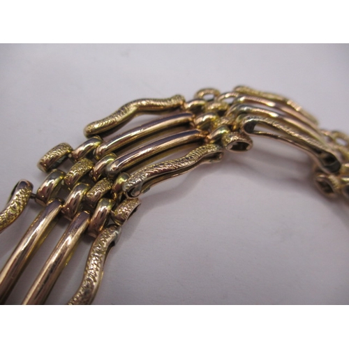 94 - A 9ct yellow gold gate bracelet, approx. weight 17g in good pre-owned condition with working clasp