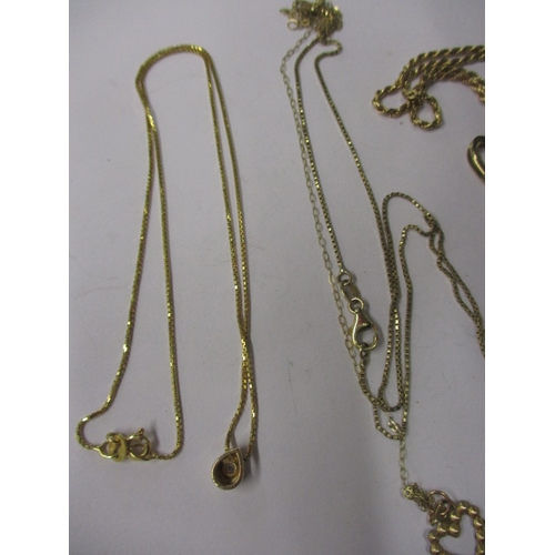 98 - A parcel of gold and yellow metal jewellery items, approx. parcel weight 27g, all in used condition