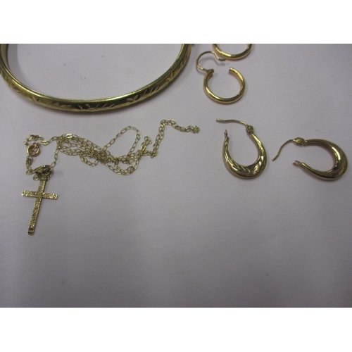 98 - A parcel of gold and yellow metal jewellery items, approx. parcel weight 27g, all in used condition