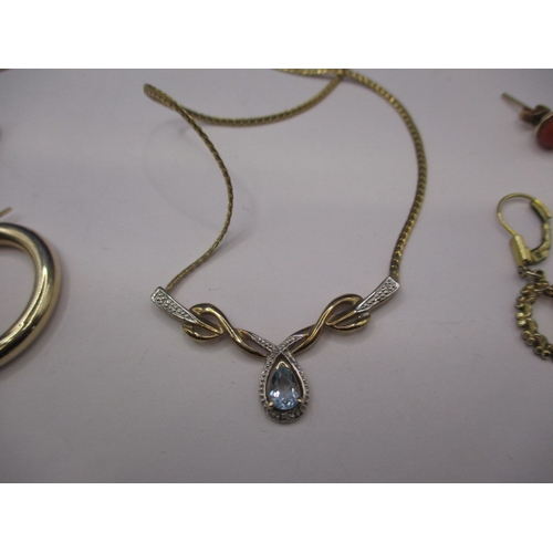 104 - A Parcel of 9ct gold jewellery items, approx. parcel weight 24.5g, all in used condition and sold as... 