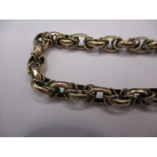 108 - An antique unmarked yellow gold chain, approx. length 53cm, approx. weight 14g, no fixing clasps to ... 