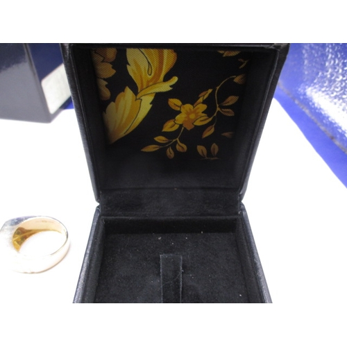 70 - A Versace 18ct yellow gold signet ring, approx. ring size ‘X’, approx. weight 16.6g, in pre-owned ne... 