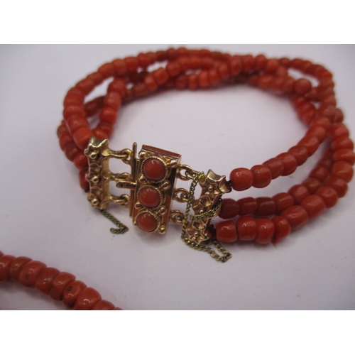 127 - A rose coral necklace and bracelet with 18ct yellow gold mounts, approx. lengths 34 & 16cm, both in ... 