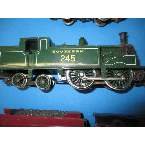 363 - A parcel of ‘00’ gauge model railway rolling stock to include 6244 King George VI loco and tender, a... 