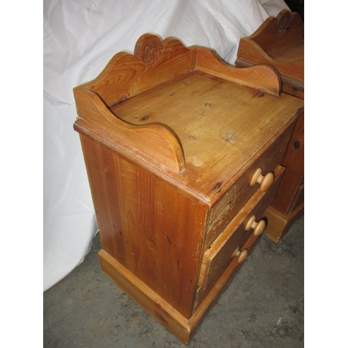 312 - A pair of natural pine bedside cabinets, in good used condition. Approximate drawer height 60cm