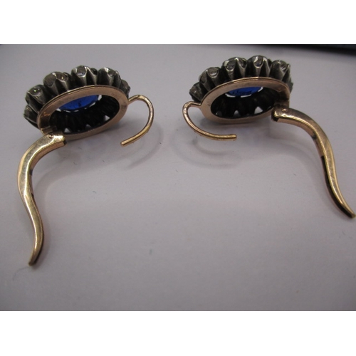 128 - A pair of Georgian paste earrings on gold setting, in good antique condition